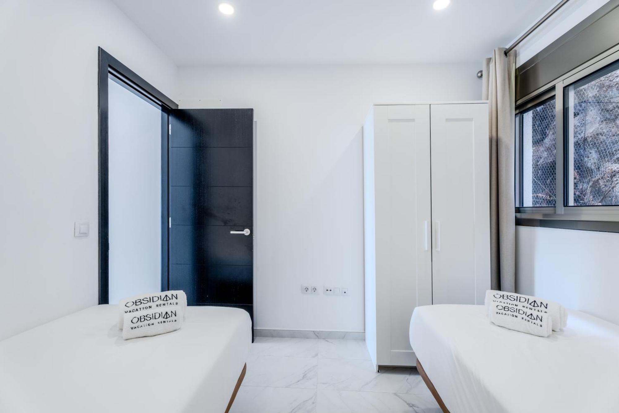Obsidian Ocean Blue Radazul Apartment Exterior photo